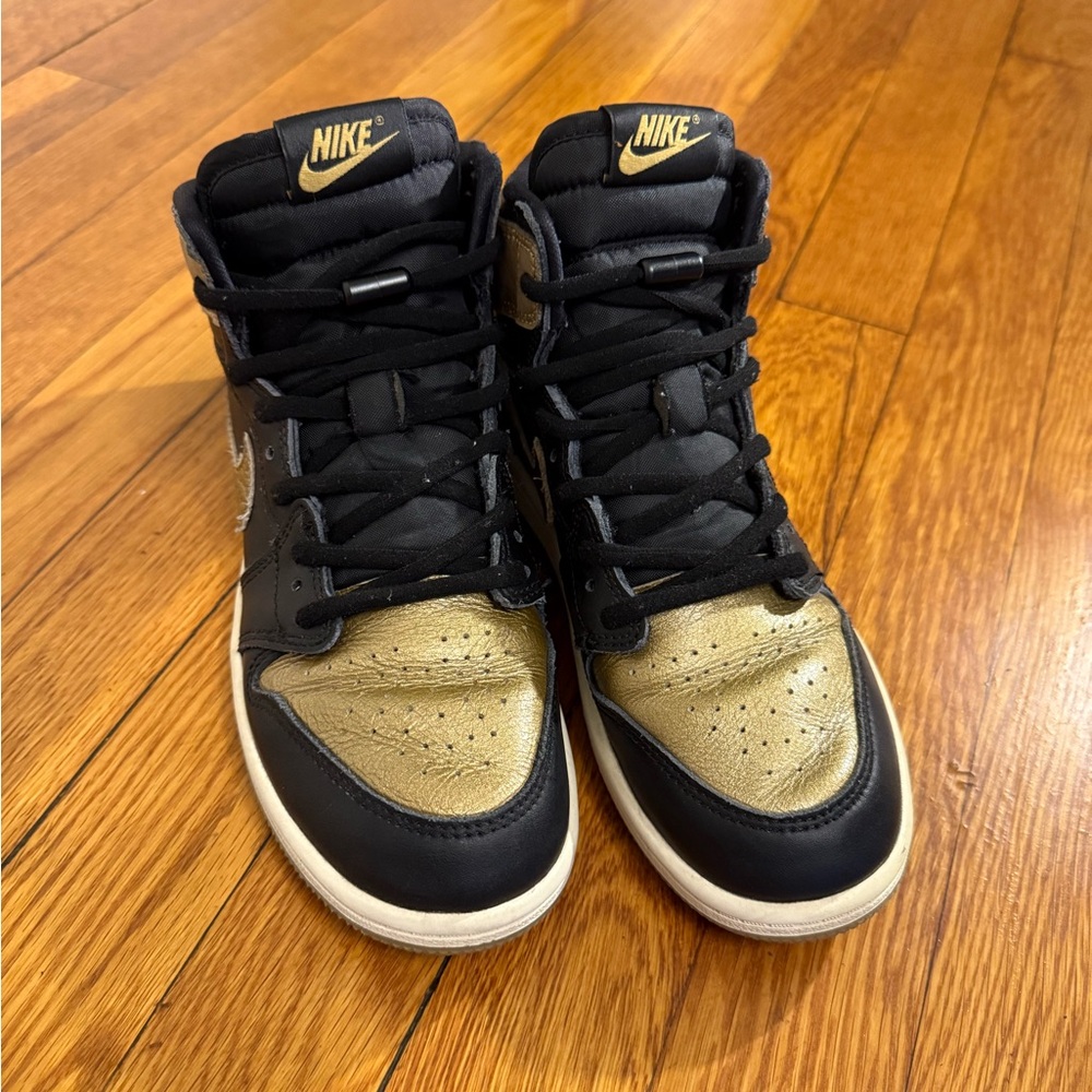 Air Jordan’s 1 Retro OG High Black and Gold